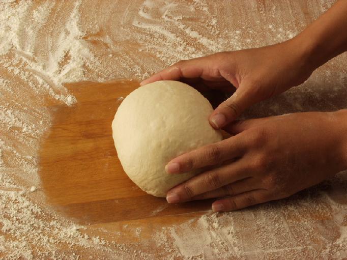 ( Algorithm ) Pizza Dough Recipe 1. Gather Ingredients 2. Combine sugar (1tbs), salt (1tbs), olive oil (1tbs), flour (1c) in mixing bowl 3. Turn on mixer 4.