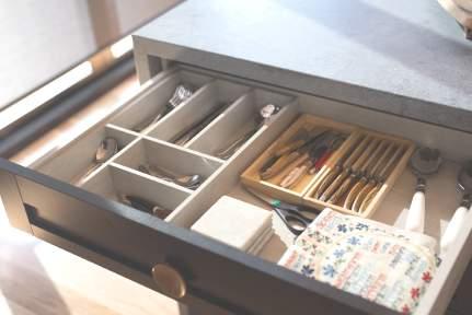 Match drawer box with cabinet internals Available in 10mm & 16mm thicknesses Available for Wall Cladding Available in a