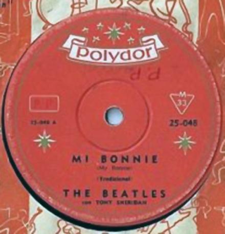 Singles originally released on this label style Catalog Number "Ob la di Ob la da"/"while My Guitar Gently Weeps" DTOA 8475 "Get Back"/"Don't Let Me Down" DTOA 8483 "Ballad of John and Yoko"/"Old