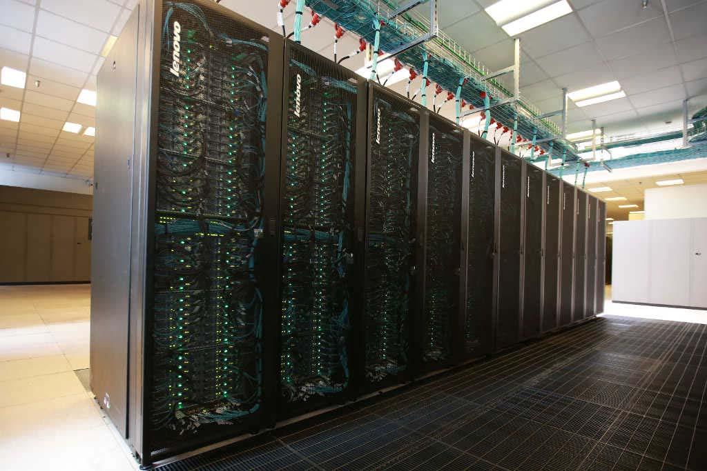 Top500 ranking: the Italian most powerful supercomputer (Nov. 2016) No. 12 in Top500 and No. 3 in Europe: Marconi Intel Xeon Phi: 6.22 PetaFlops (Linpack performance) 10.