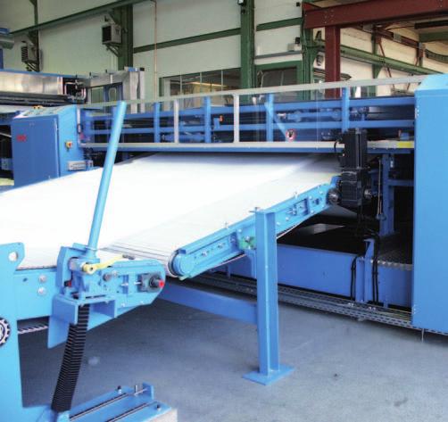 Sector-specific solutions Textile machines Fleece folding machine Overview Machine requirements The fleece folding or cross folding machine is arranged in a nonwoven textile machine between the