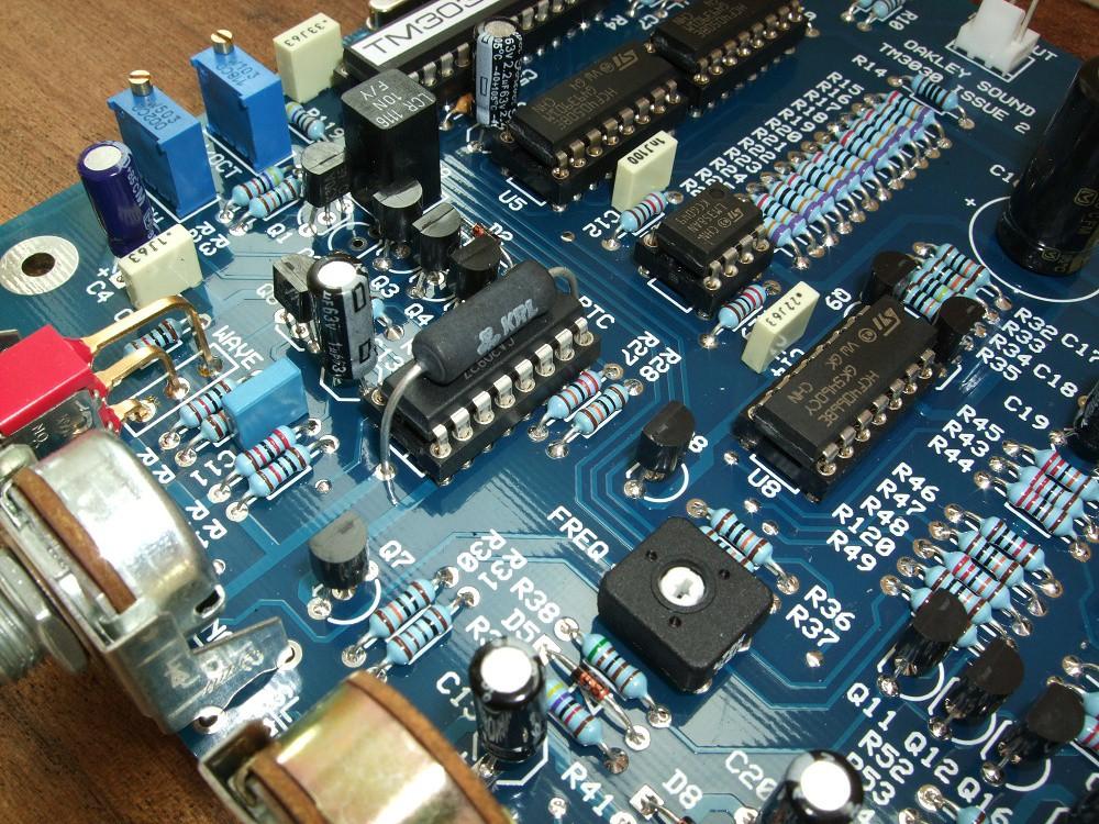 Populating the TM3030 PCB For general information on how to build Oakley projects, including circuit board population, mounting front panel components and making up board interconnects please see our