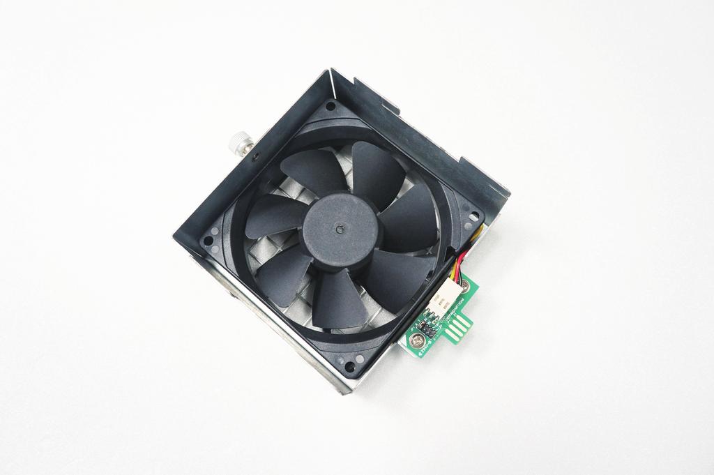 3.2 Cooling Fan Speed Adjustment 1. There are three hot-swappable 90 90 25 mm cooling fans for ventilation inside NA265A.