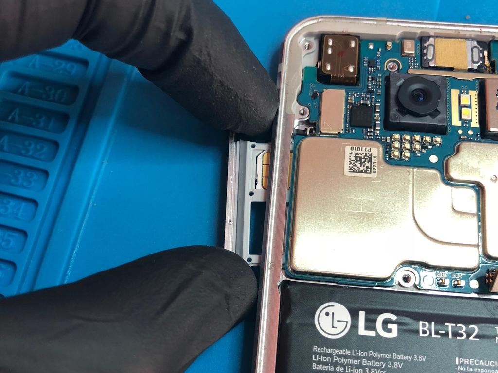 LG G6 Charge Port Replacement Step 21