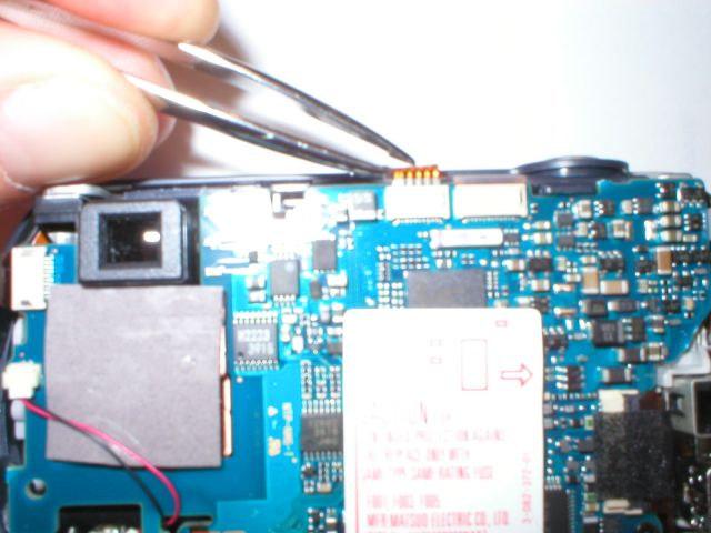 on the ribbon cable, which is shown in Figure 1.