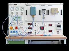 The calibration station is provided with extensive measuring equipment for the recording of the output signals from