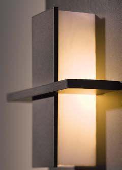 finish THE PLANAR FEATURES A GEOMETRIC INTERPLAY OF LED LIT, GLOWING PLANES AND STEEL