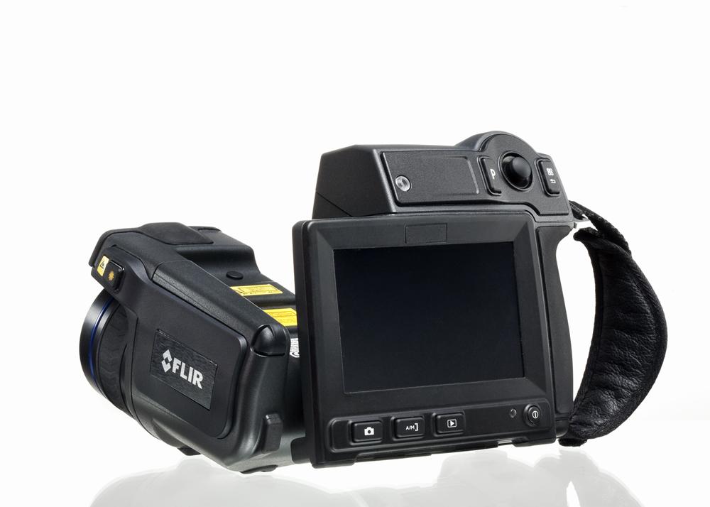 Technical Data FLIR T620 25 (incl. WiFi) Part number: 559010102 Copyright 2012, FLIR Systems, Inc. All rights reserved worldwide.