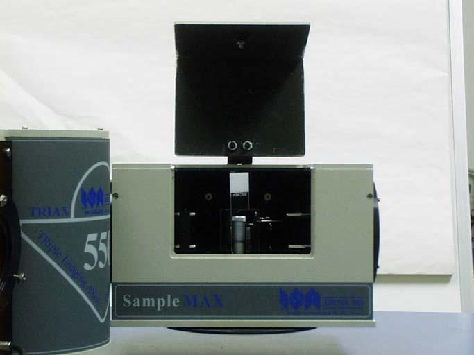 UNIVERSAL SAMPLE COMPARTMENT (SampleMax) The SampleMax is a compact, state-of-the-art, universal sample compartment.