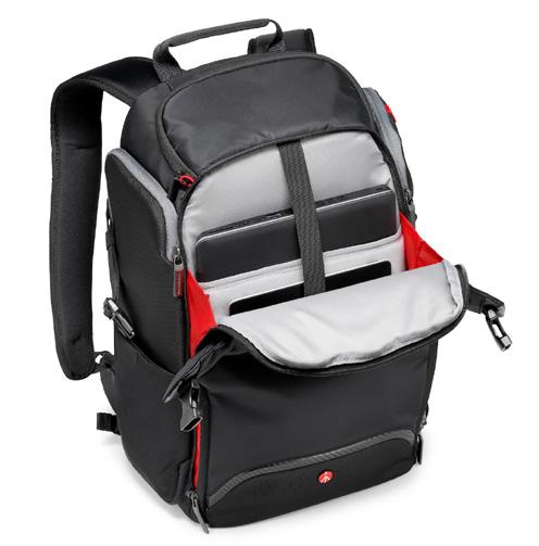 The Manfrotto Advanced Rear Backpack can be used together with Manfrotto PL Camera Strap by connecting the strap to the D-rings on the shoulder strap.