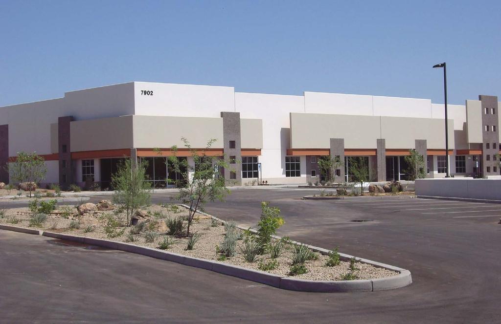 Freestanding Buildings with Yards SPECIAL USER SALE RATE: $79/ AVAILABLE FOR LEASE OR SALE Glen Harbor Commerce Park SWC Northern & North Glen Harbor Boulevard, Glendale, Arizona WWW.