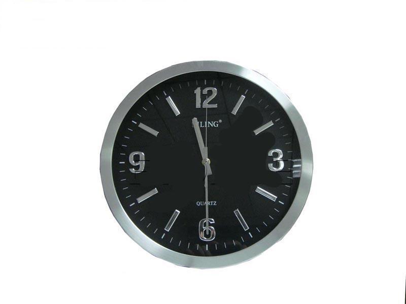 Hidden Camera Surveillance 1300 763235 Wall Clock DVR with Motion Detection Introducing the all new functioning Wall ccock with built in 520 TVL Sony Super HAD CCD covert pinhole colour camera with
