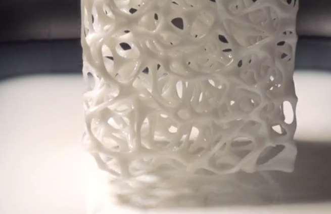 3D Printing Liquid Materials Continuous Liquid Interface Production (CLIP) or Continuous Digital Light Processing (CDLP) - Applications: Small, high detail models, Jewelry, art, Investment