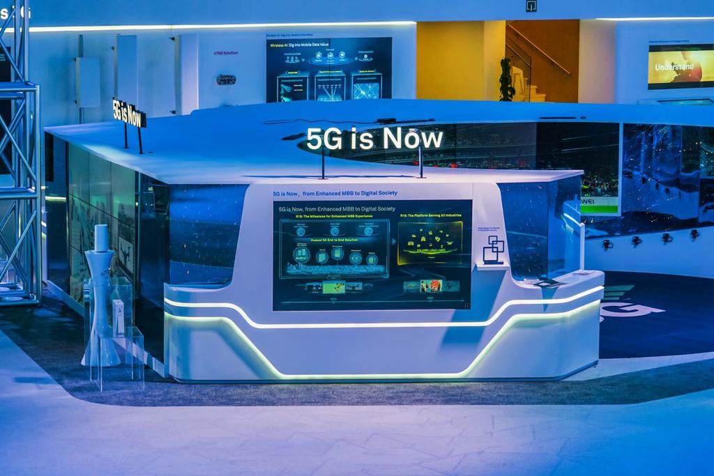 FOCUS 5G On the verge of a smart future At Mobile World Congress (MWC) 2018, Huawei released the industry's only 5G end-toend