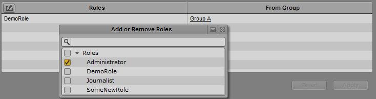 Creating, Deleting, and Assigning Roles To assign a role in the Role Details pane (drag and drop): 1. Select Users from the Layout selector. 2.