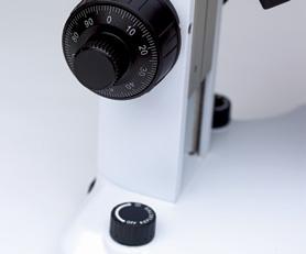 A larger base makes it easier to accommodate bigger samples. The winning feature of this microscope is its optics, which give you both a clarity and an image unsurpassed at its cost.