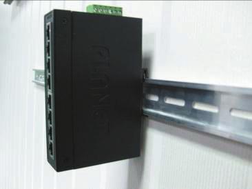1 2 Step 2: Lightly insert the bottom of the switch into the track Step 3: Check if the DIN-rail is tightly on the