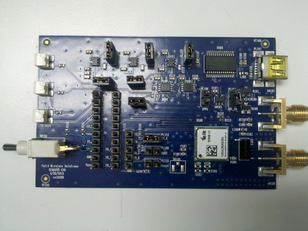 Figure 3-5 SE868-V EVK board with jumpers Reproduction forbidden without written