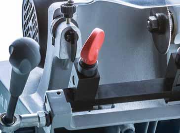 FASTBIT FOR BIT AND DOUBLE BIT KEYS FEATURES IN COMPARISON FASTBIT FASTBIT II Single speed cutter motor Tilting clamp on the cutter side Spring loaded tracer point