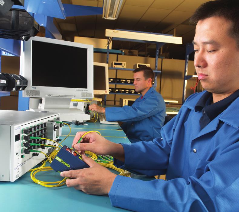 Best Performance in the Industry Test faster, increase your productivity Cable assembly testing Insertion loss and reflectance measurements on four wavelengths in ten seconds flat Mandrel-free