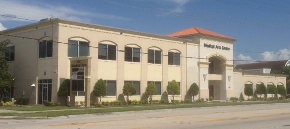 built 2004 with ready-to-occupy medical/office suites Directly across Lakeland Regional Medical Center and Watson