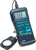 5ft (2m) Contact tach for RPM & linear speed Min/Max/Last memory Complete with tips/wheel, AA batteries, reflective tape, carrying case RPM10 Contact/Laser Photo Tachometer Laser guided non-contact