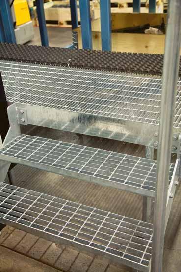 Special stairtreads can also be manufactured according to customer wishes. Other dimensions can be manufactured to order and are non-stock items.