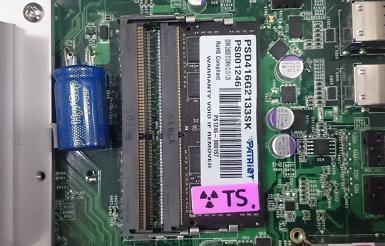 Tilt the memory module at a 45-degree angle, and insert it into SO-DIMM socket until the