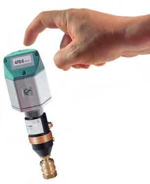 Dew point Dew point sensor FA 400 from -80 to 20 Ctd FA 400 is the ideal dew point measuring instrument with integrated display and alarm relay for refrigeration, membrane and desiccant driers It