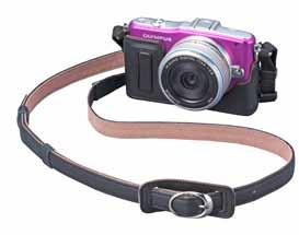 RECENZIA Olympus PEN Mini (E-PM1) Kvalita zrkadlovky s rozmermi do vrecka Fotoaparát Olympus PEN Mini (E-PM1) patrí medzi najmenšie a najľahšie systémové fotoaparáty s výmennými objektívmi na svete.