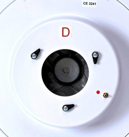 marked in red on the fan electrical box. The blue tubing should be connected to the port marked in blue. Fig. 3.