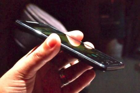 9: Samsung Galaxy S. Leta 2011 je bila izdana Motorola Razr.