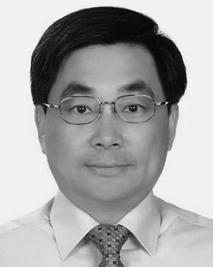 In 2006, he joined the ESD Engineering Department, Reliability Technology and Assurance Division, United Microelectronic Corporation, Hsinchu, as a Senior Engineer.