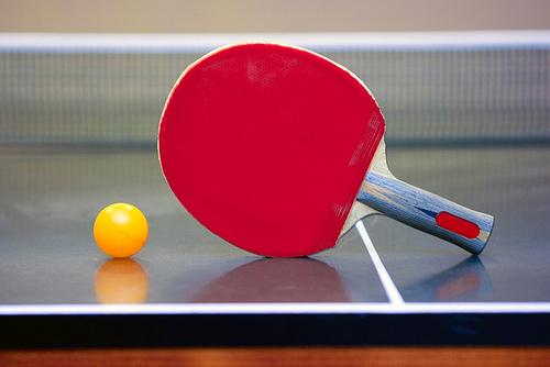 Puzzler: Ping Pong public class PingPong { public static synchronized void main(string[] a) { Thread t = new Thread(