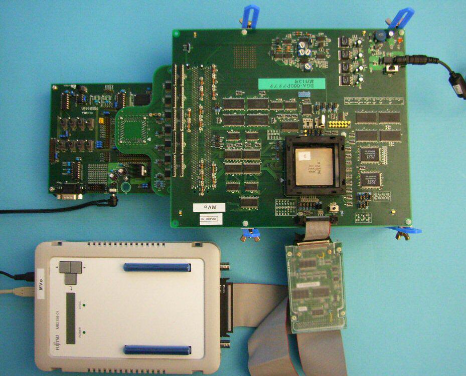 Chapter 2 Evaluation system with MB91V460 2 Evaluation system with MB91V460 This chapter describes the evaluation system containing the evaluation chip MB91V460.