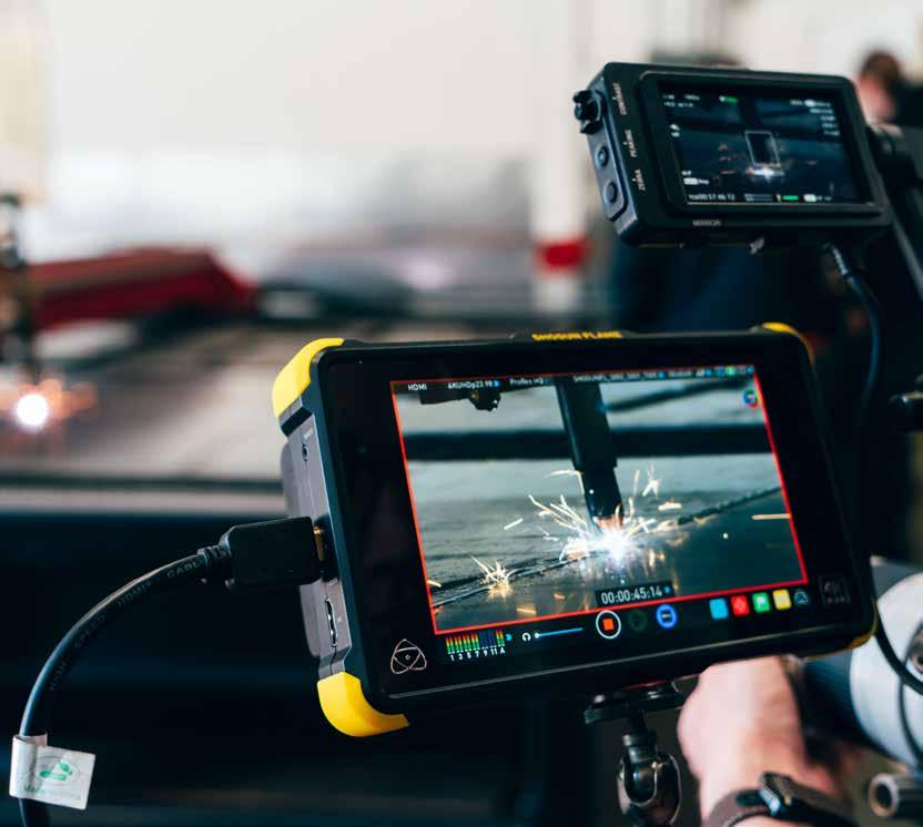 WHAT WE DO RECORDING Atomos partner with brands like Apple & AVID to create professional touchscreens for leading camera brands such as Canon, Sony, Panasonic, Nikon, Arri, JVC & Red.