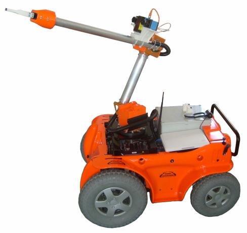 Fig. 1 Mobile robot Hercules Each of the three joins of the arm contains a DC motor with encoder.
