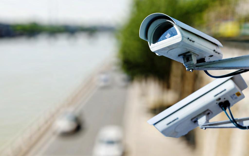FLEXIBLE LOCAL CONNECTIVITY Surveillance cameras Need a router that can be installed in difficult to reach areas and stream HD