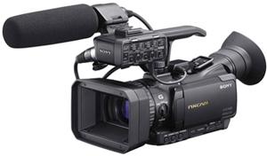 Panasonic AG-HPX 250 Camera Kit The Panasonic HPX250 P2HD is a handheld camera incorporating high-sensitivity 1/3 type, full-hd 2.