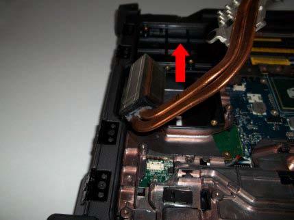 Align the four captive screws on the processor plate with the screw holes on the system board. 3.