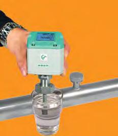 The design of VA 520 enables the removal and cleaning of the measuring device with e.g. soap water without any dismounting of the measuring section.