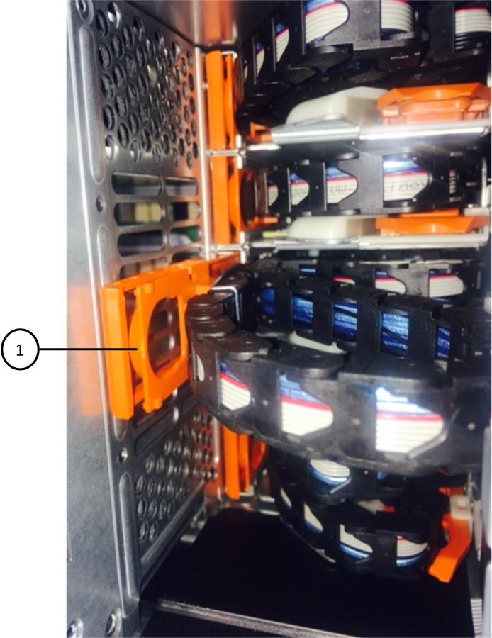 Replacing a drive drawer in a DS460C disk shelf 25 1 Orange ring on the vertical bracket b.