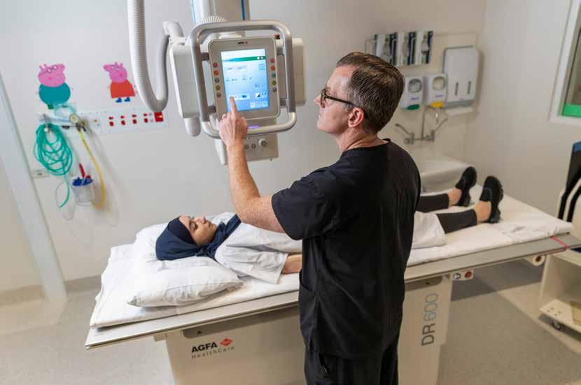 AGFA S CONTRIBUTION Agfa has been with Logan Hospital throughout its digital journey, offering a full range of fixed and mobile solutions that support the busy hospital s challenging patient