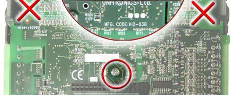 Avoid touching the PCB board directly by holding the PCB board by its connectors. First, remove the snap-in module. 1.