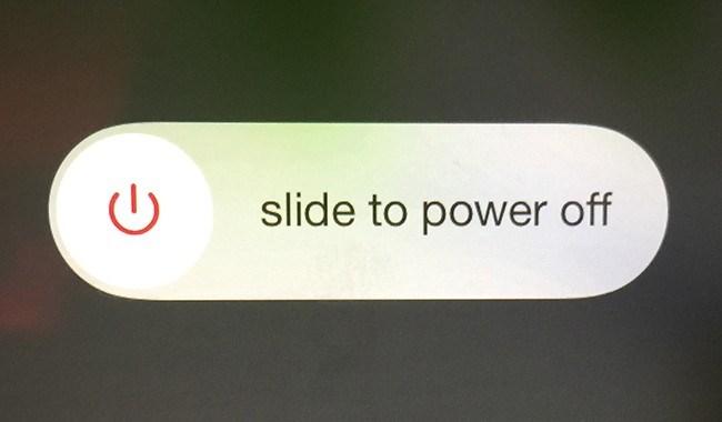 to turn the ipad off and on To turn the ipad off completely, press and hold the Sleep/Wake button for several seconds, then slide to power off.