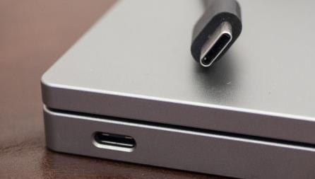 USB USB Type-C Type-C is quickly becoming Market the connector Overview of choice for many types of consumer electronics products wanting a single solution for audio, video, data and power, said Jeff