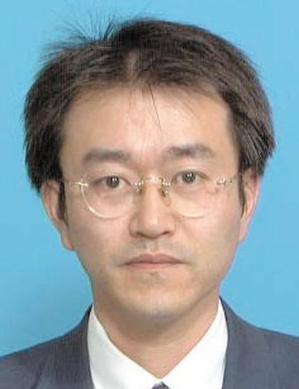 Takeaki Mochida Second Promotion Project, NTT Network Service Systems Laboratories He received the BE and ME degrees in system engineering from Tohoku University, Sendai, Miyagi in 1993 and 1995,