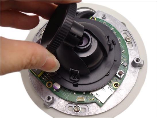 How to Replace the Lens (D91 / D92 only) For wider viewing angle, the bundled lens