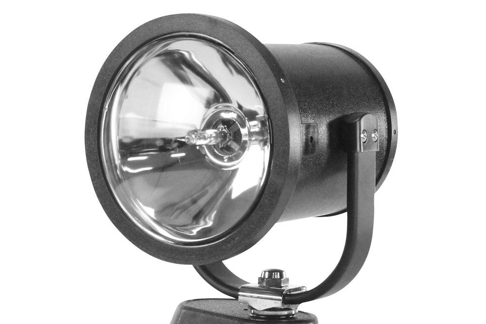 Alternatively, this HID light can be configured with a flood lens, producing a soft, wide beam covering an area 425 feet in width and length.