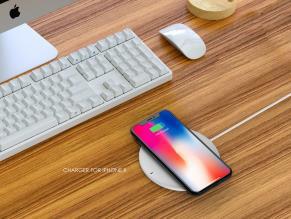 Wireless Charger Toucharge X Wireless Mobile Charger Made from the high-quality ABS+PC material.